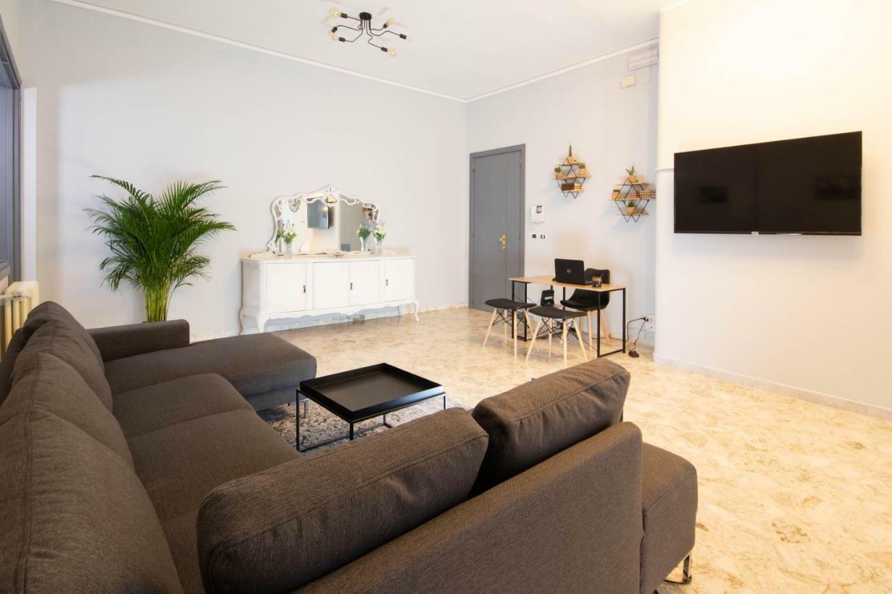 Rudiae Boutique Panzió Lecce Kültér fotó